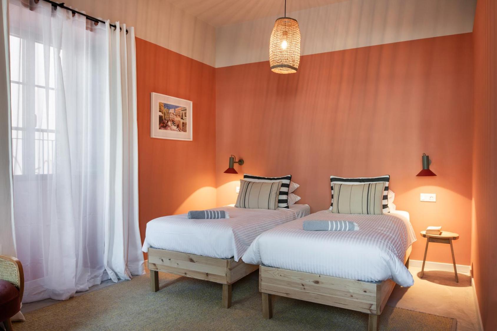 Deluxe King Room,1525583596:JPEG